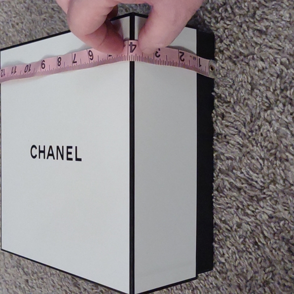 Authentic Chanel Gift Box - Picture 12 of 12